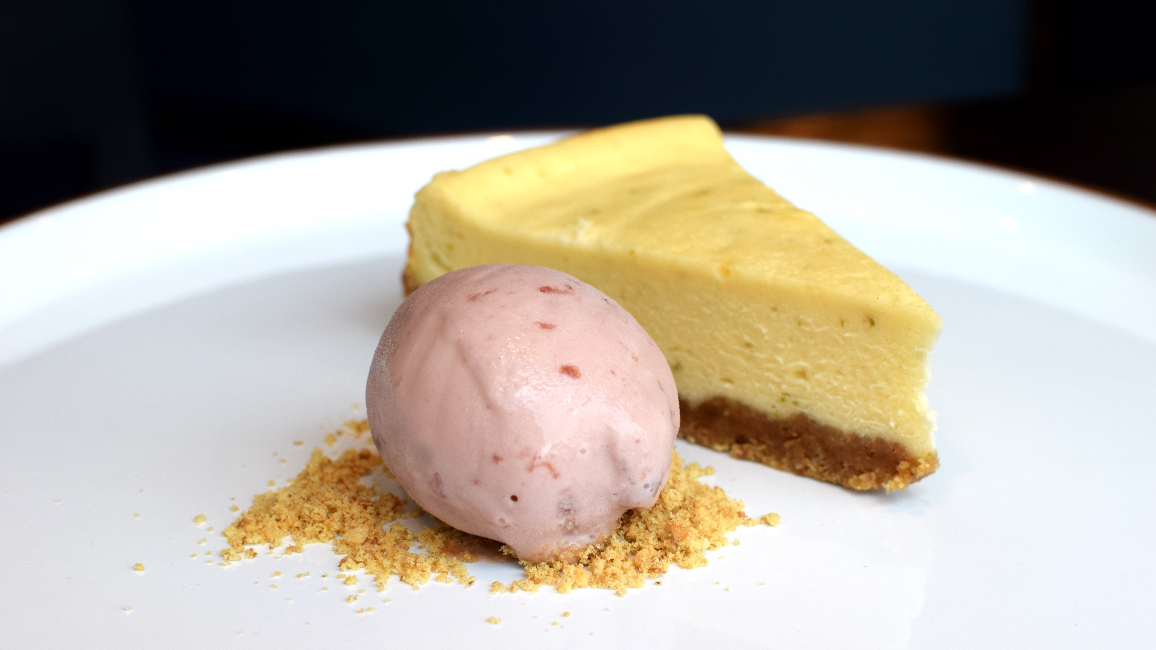 docksider restaurant near excel london aloft hotel